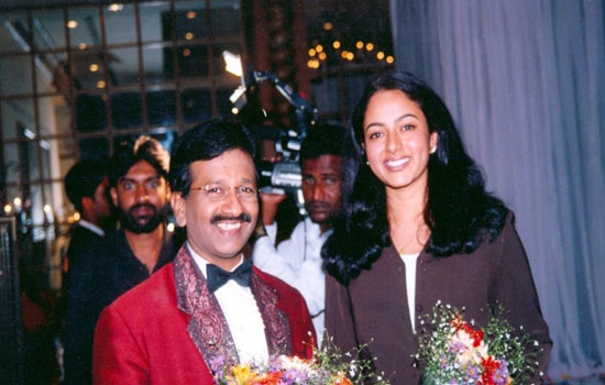 Magician Prasad with Famous SOUTH INDIAN    ACTRESS       MS.SOUNDARYA