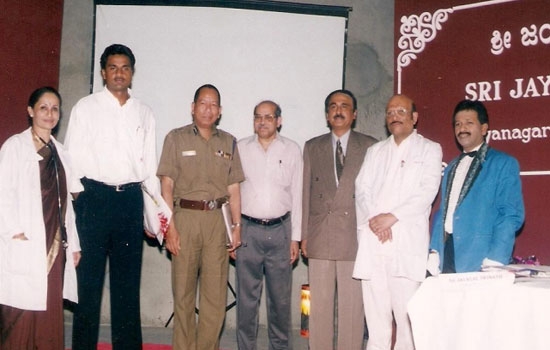 BHAGEERATHI BAI NARAYANA RAO Maanay education institution presenting Gnana jyothi award